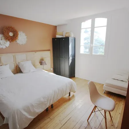 Sdb Privees A Parking Gratuit Pres De Paris